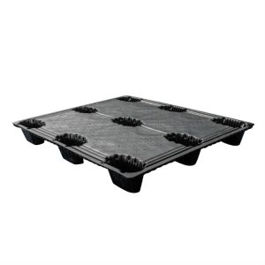 medium weight plastic pallet